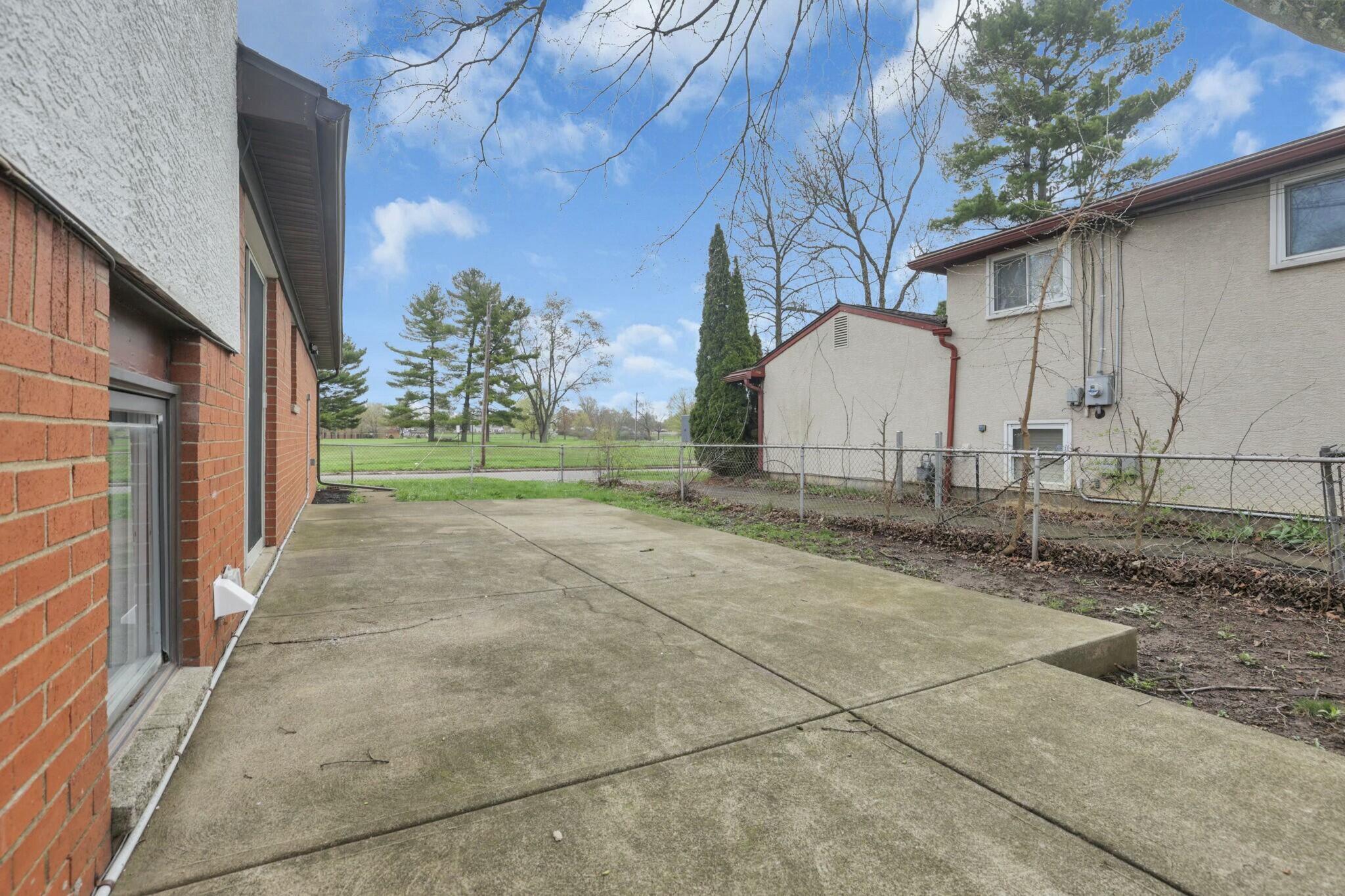 4949 Carbondale Drive, Columbus, Ohio image 47