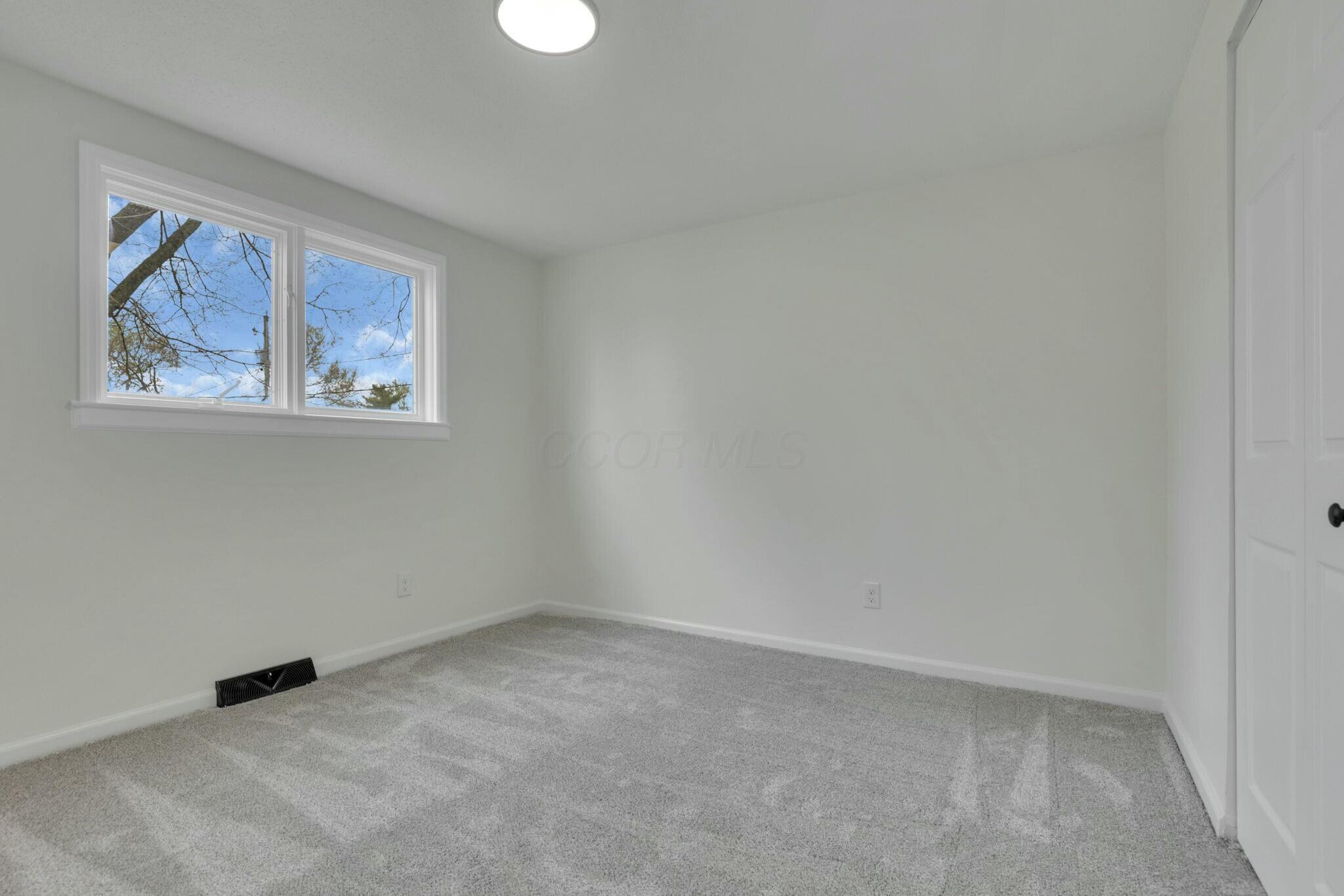 4949 Carbondale Drive, Columbus, Ohio image 29