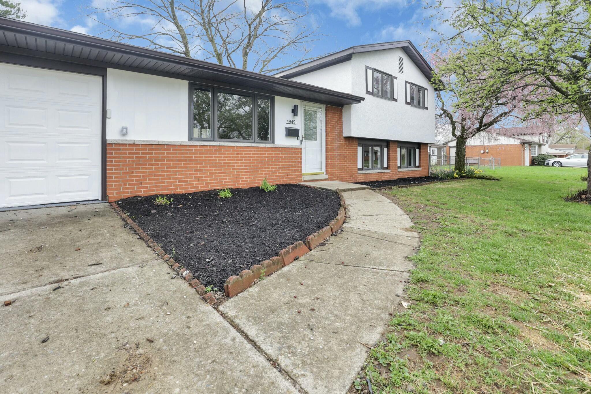 4949 Carbondale Drive, Columbus, Ohio image 5