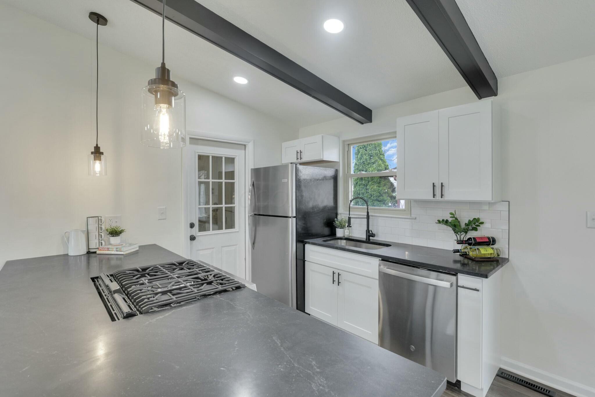 4949 Carbondale Drive, Columbus, Ohio image 17