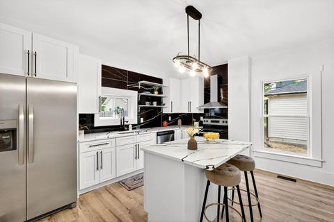 Tiny photo for 172 N 21st Street, Columbus, OH 43203 (MLS # 225040255)