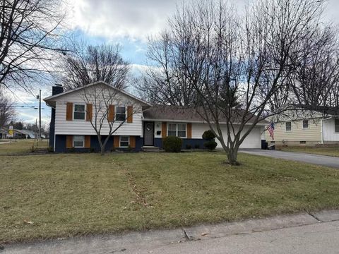 Photo of 843 Pinehurst Street, Marysville, OH 43040 (MLS # 226006193)
