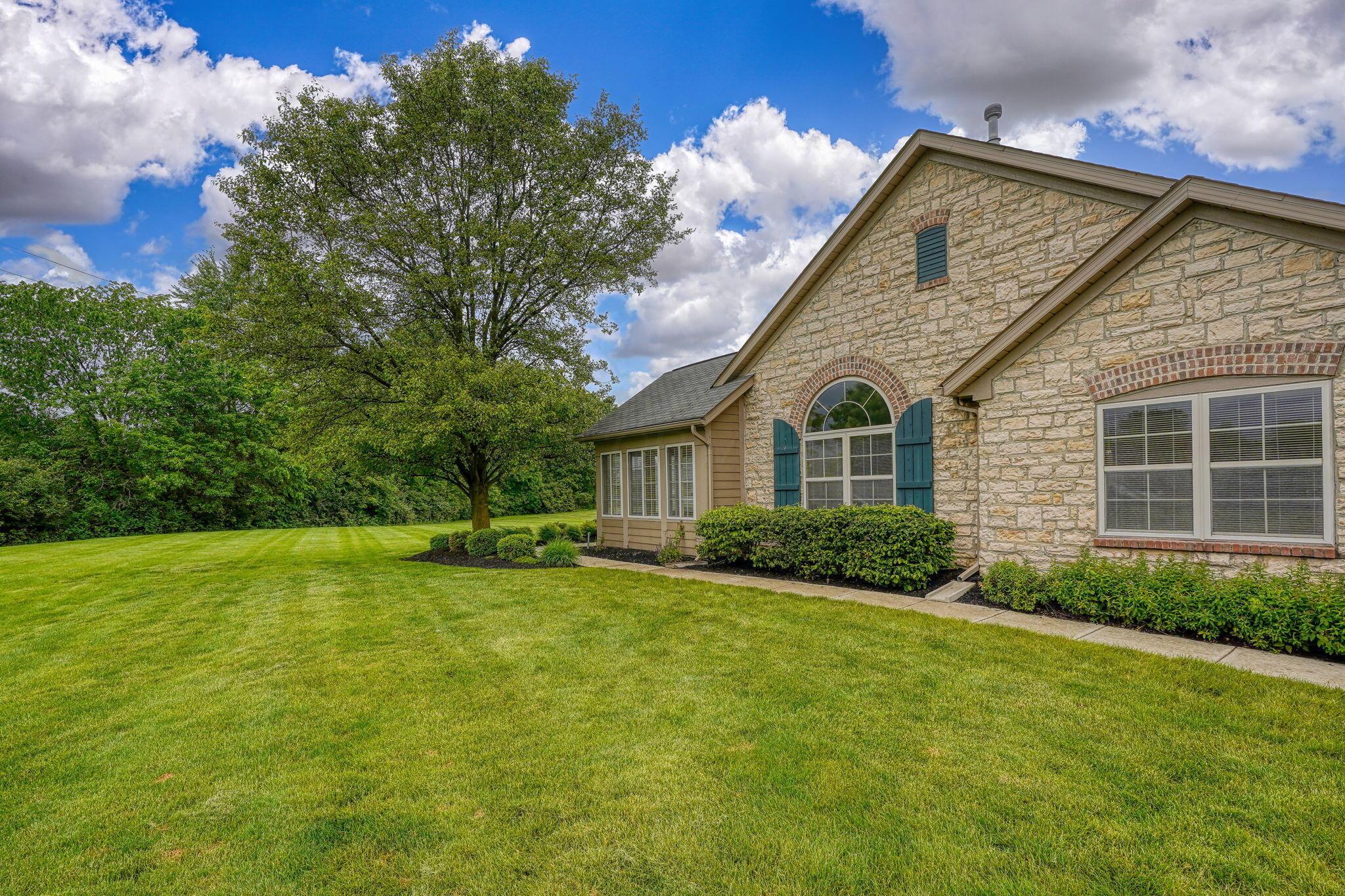 6973 Falls View Circle, Delaware, Ohio image 4