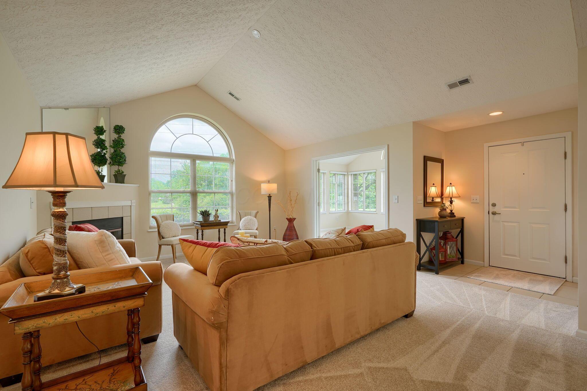 6973 Falls View Circle, Delaware, Ohio image 12