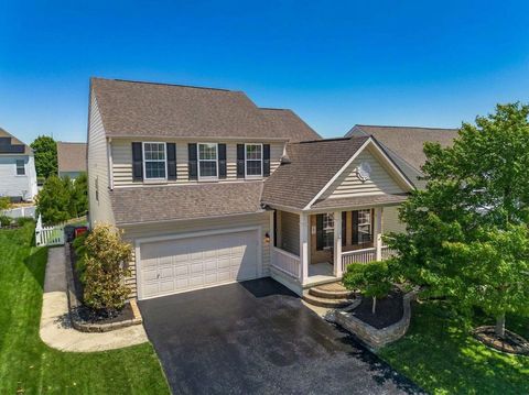 Photo of 1470 Carnoustie Circle, Grove City, OH 43123 (MLS # 226016225)