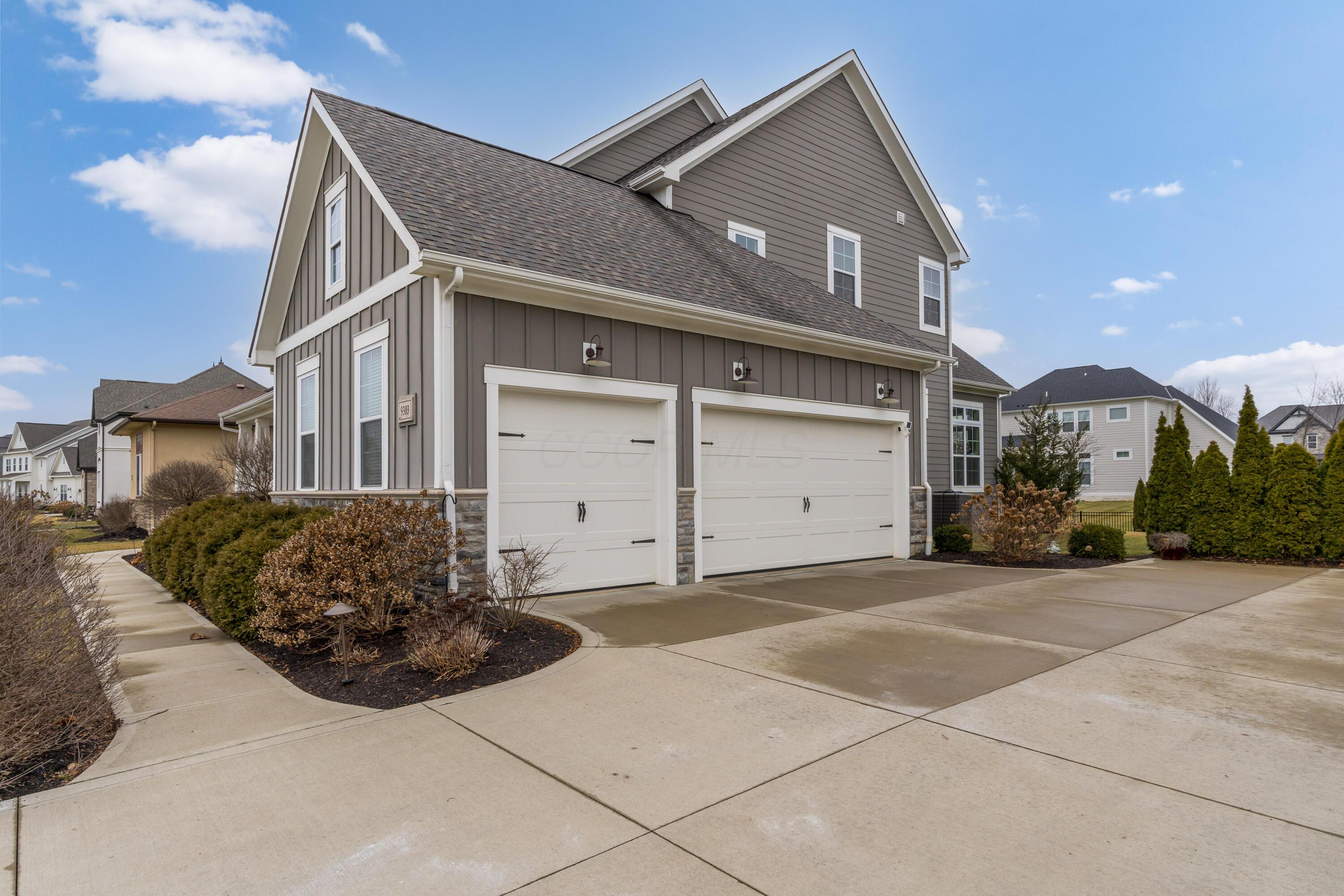 Powell, Ohio 43065, United States, 5 Bedrooms Bedrooms, ,5 BathroomsBathrooms,Residential,Contingent,7805