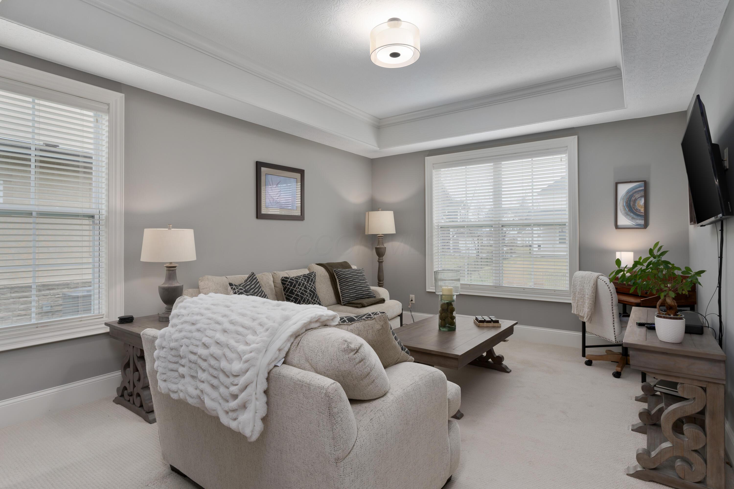 Powell, Ohio 43065, United States, 5 Bedrooms Bedrooms, ,5 BathroomsBathrooms,Residential,Contingent,7805