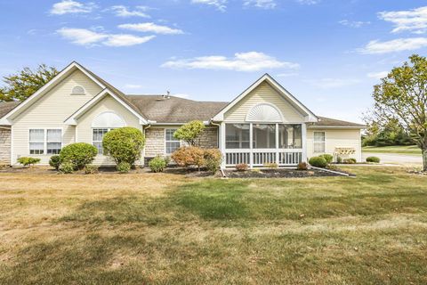 Photo of 261 Goosepond Road D #D, Newark, OH 43055 (MLS # 225036075)