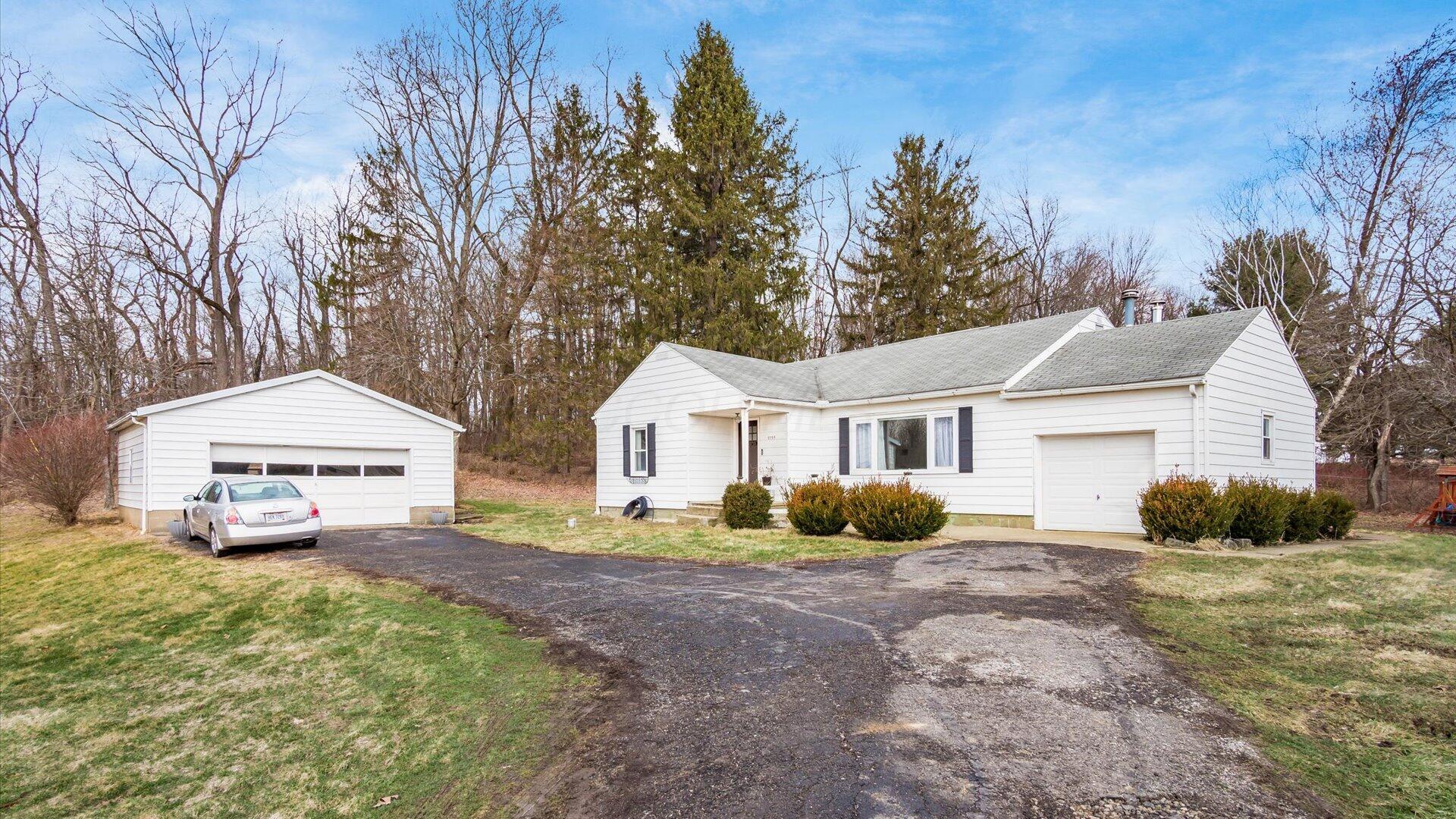 9795 W Pike, Hopewell, Ohio image 2