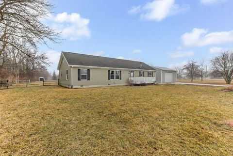 Photo of 15014 Five Points Pike, Mount Sterling, OH 43143 (MLS # 226004686)