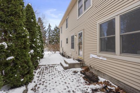 Tiny photo for 3280 River Place Drive, Columbus, OH 43221 (MLS # 225044929)