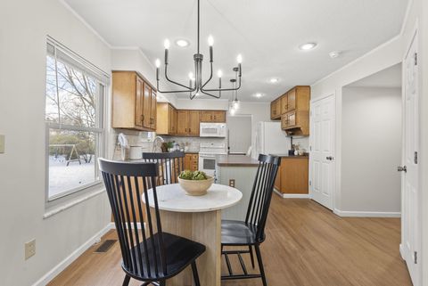 Tiny photo for 3280 River Place Drive, Columbus, OH 43221 (MLS # 225044929)