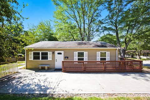 Photo of 455 Lakeview Drive, Johnstown, OH 43031 (MLS # 226023255)