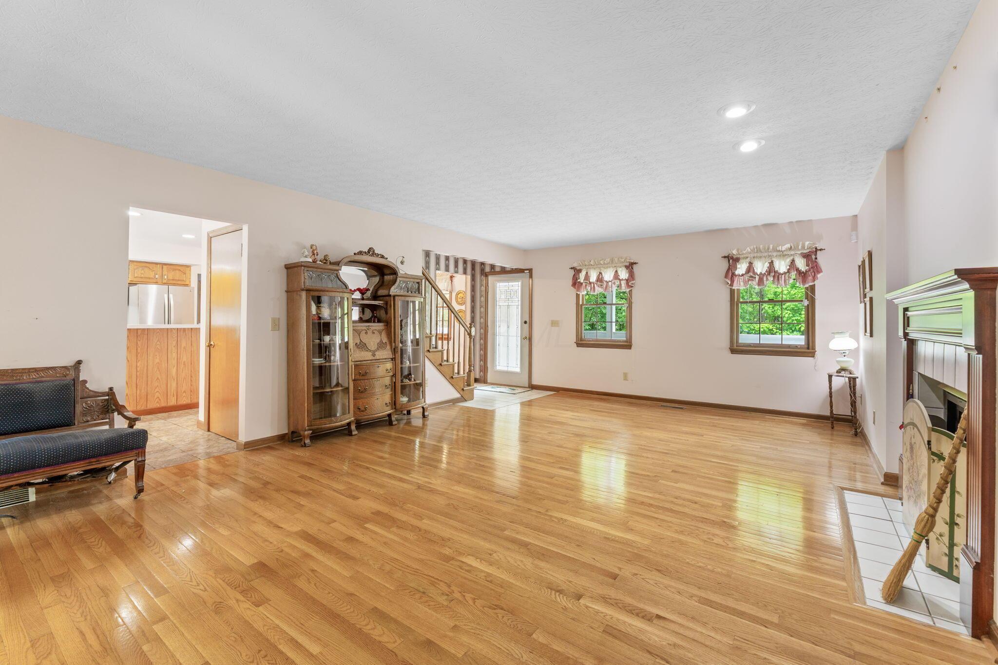 9353 Knoll Drive, Galena, Ohio image 19
