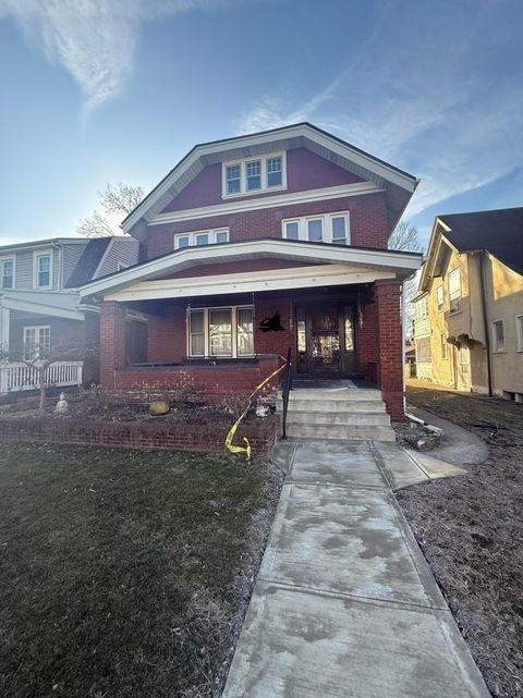 Photo of 1847 Oak Street, Columbus, OH 43205 (MLS # 226002225)