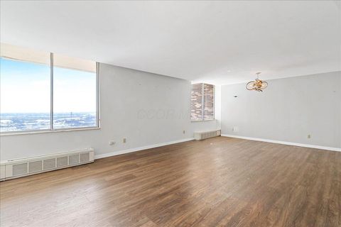 Tiny photo for 1000 Urlin Avenue Avenue 1507 #1507, Columbus, OH 43212 (MLS # 226004888)