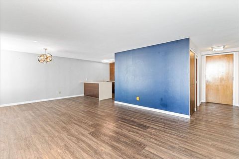 Tiny photo for 1000 Urlin Avenue Avenue 1507 #1507, Columbus, OH 43212 (MLS # 226004888)