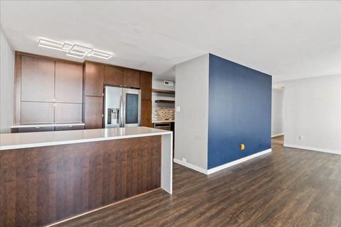 Tiny photo for 1000 Urlin Avenue Avenue 1507 #1507, Columbus, OH 43212 (MLS # 226004888)