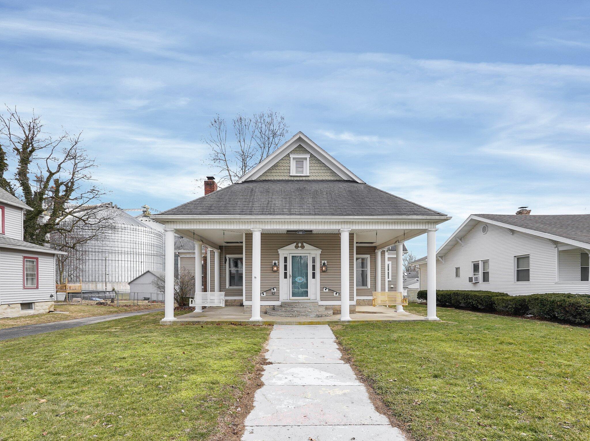 125 W Mound Street, South Charleston, Ohio image 1