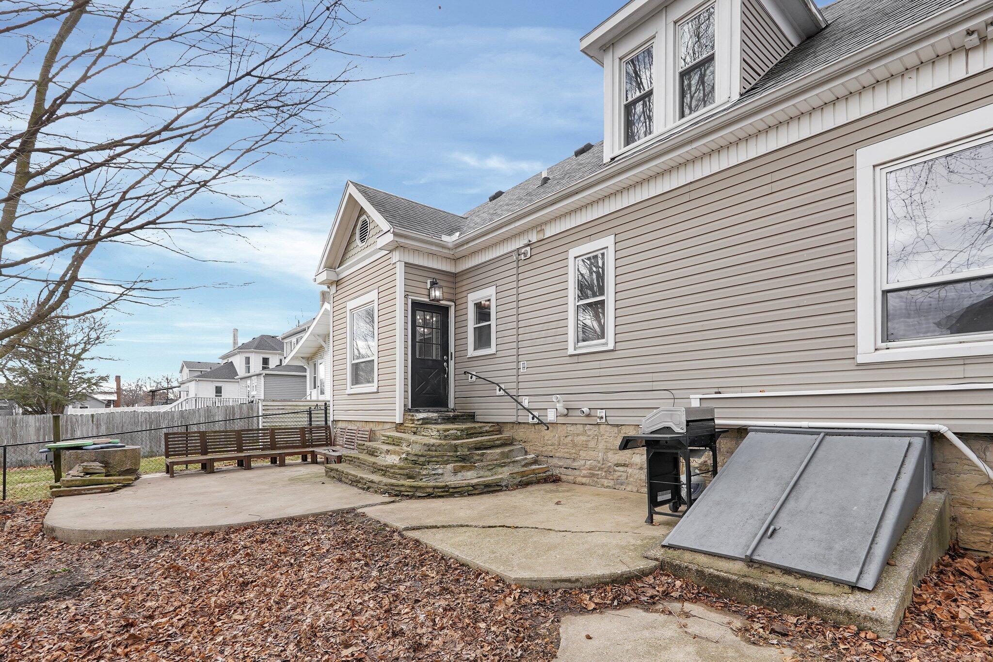 125 W Mound Street, South Charleston, Ohio image 36