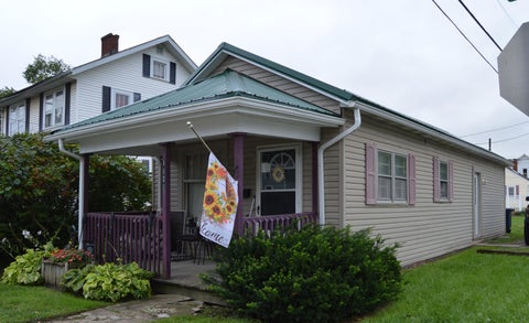 Photo of 1628 W Fair Avenue, Lancaster, OH 43130 (MLS # 226036323)
