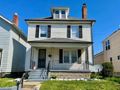 Photo of 760 Siebert Street, Columbus, OH 43206 (MLS # 226011201)