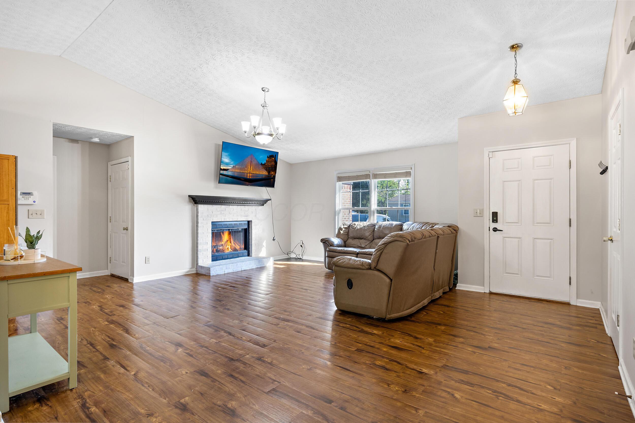 3660 1st Avenue, Urbancrest, Ohio image 4