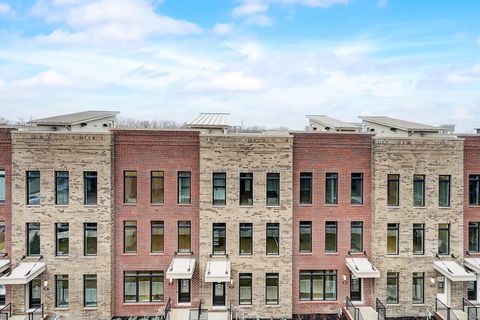 512 Riverfront Lane, Columbus, OH 43201 - #: 222015723
