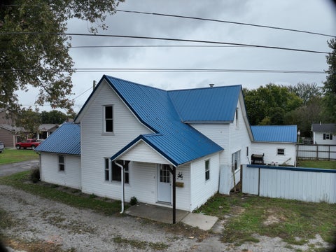 Photo of 27 E High Street, Jeffersonville, OH 43128 (MLS # 226037715)