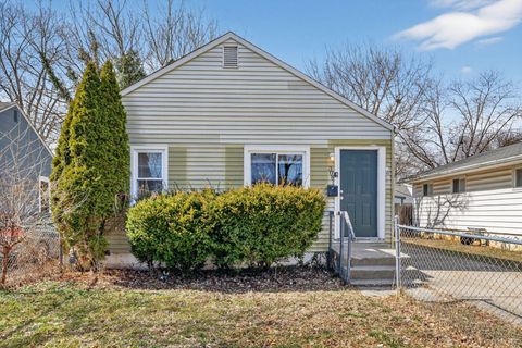 Photo of 3081 Grasmere Avenue, Columbus, OH 43224 (MLS # 226006581)