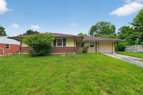 Photo of 1401 Hentz Drive, Reynoldsburg, OH 43068 (MLS # 226020854)