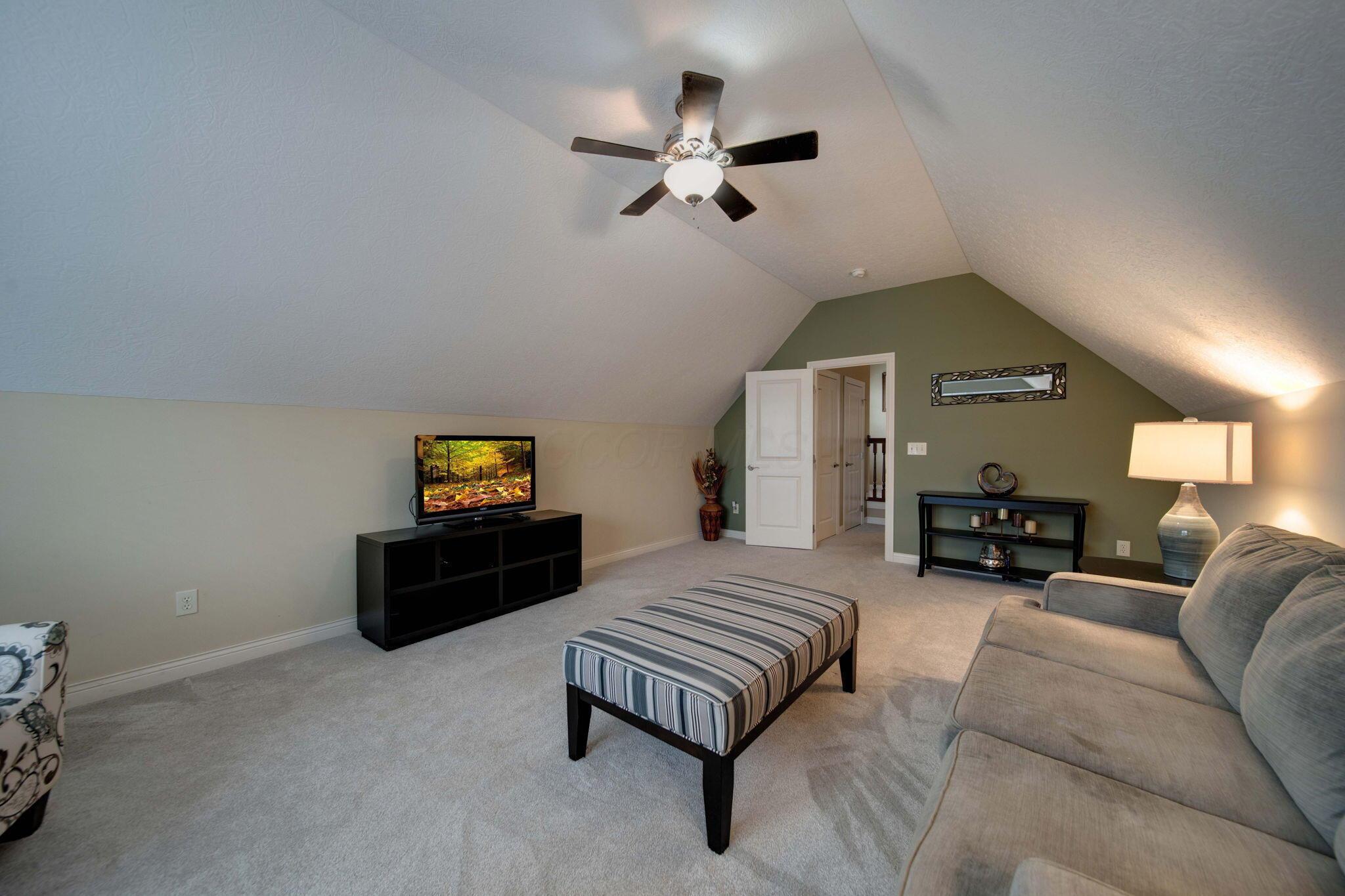 8909 Grate Park Square, New Albany, Ohio image 39