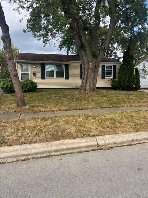 Photo of 812 Breathitt Avenue, Columbus, OH 43207 (MLS # 225037201)