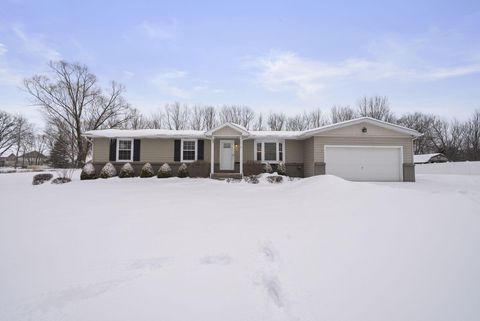 Photo of 6866 Harlem Road, Westerville, OH 43081 (MLS # 226003768)
