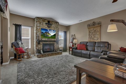 Tiny photo for 1552 Mary Lou Drive, Pataskala, OH 43062 (MLS # 226007226)