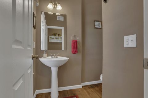 Tiny photo for 1552 Mary Lou Drive, Pataskala, OH 43062 (MLS # 226007226)