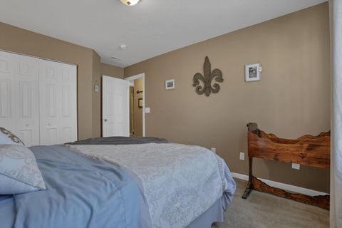 Tiny photo for 1552 Mary Lou Drive, Pataskala, OH 43062 (MLS # 226007226)