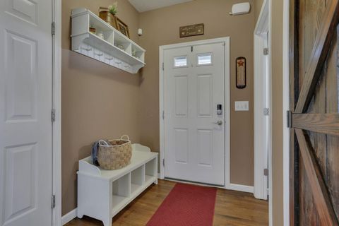 Tiny photo for 1552 Mary Lou Drive, Pataskala, OH 43062 (MLS # 226007226)