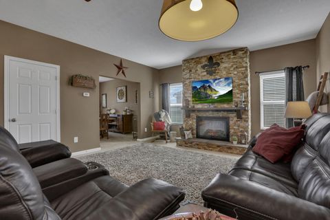 Tiny photo for 1552 Mary Lou Drive, Pataskala, OH 43062 (MLS # 226007226)