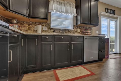 Tiny photo for 1552 Mary Lou Drive, Pataskala, OH 43062 (MLS # 226007226)