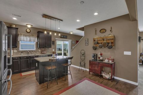 Tiny photo for 1552 Mary Lou Drive, Pataskala, OH 43062 (MLS # 226007226)