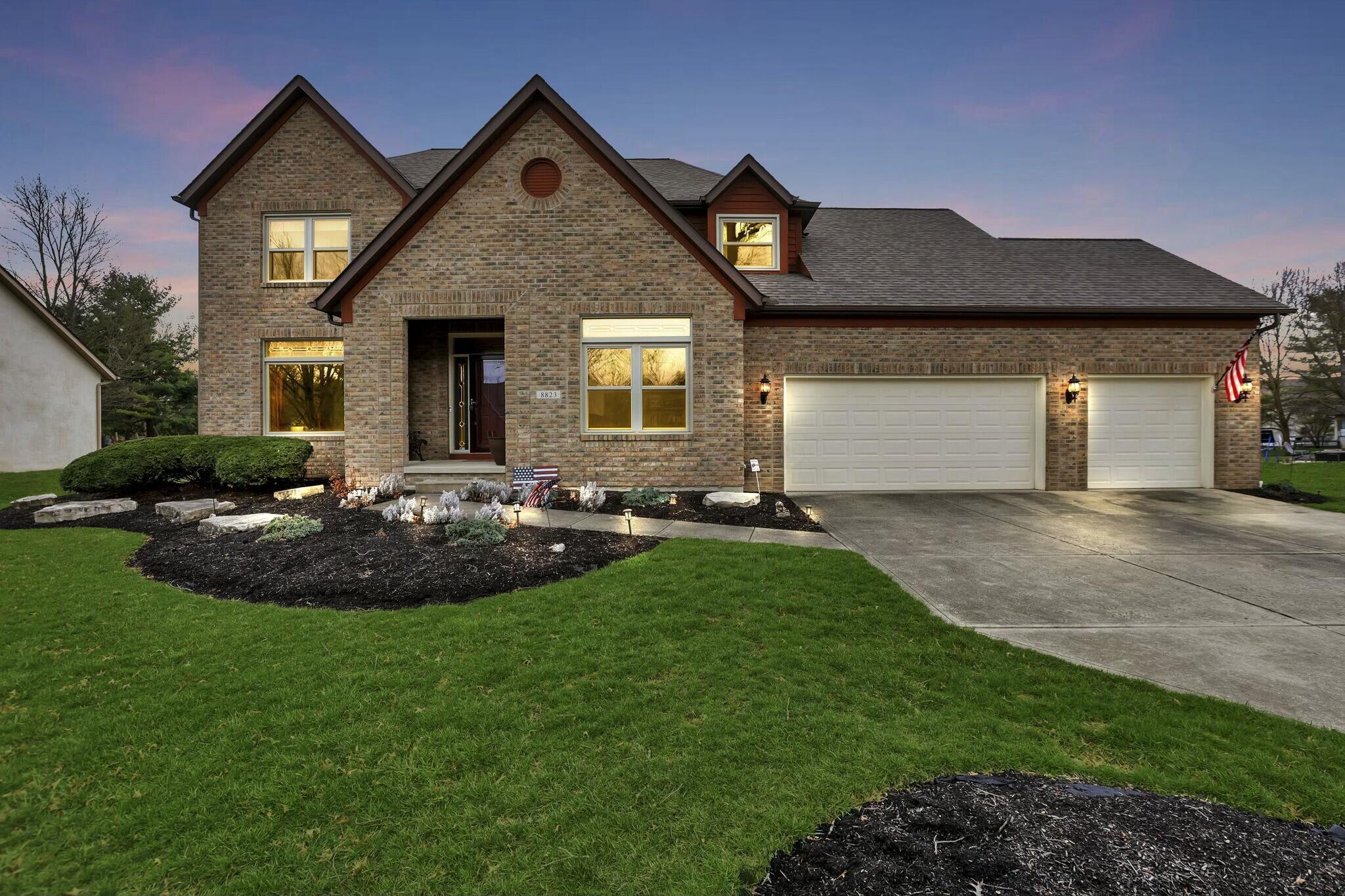 8823 Chateau Drive, Pickerington, Ohio image 1