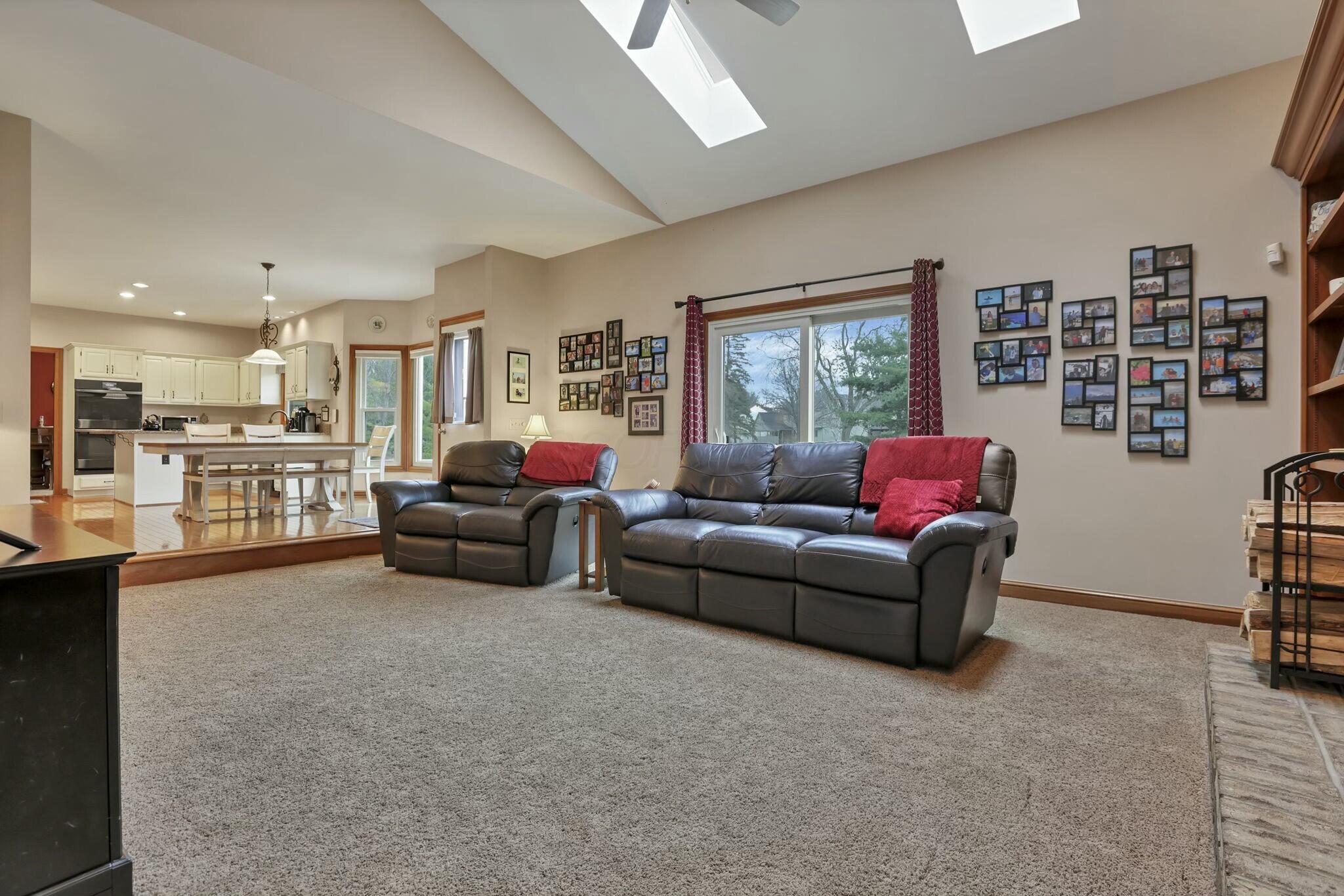 8823 Chateau Drive, Pickerington, Ohio image 26
