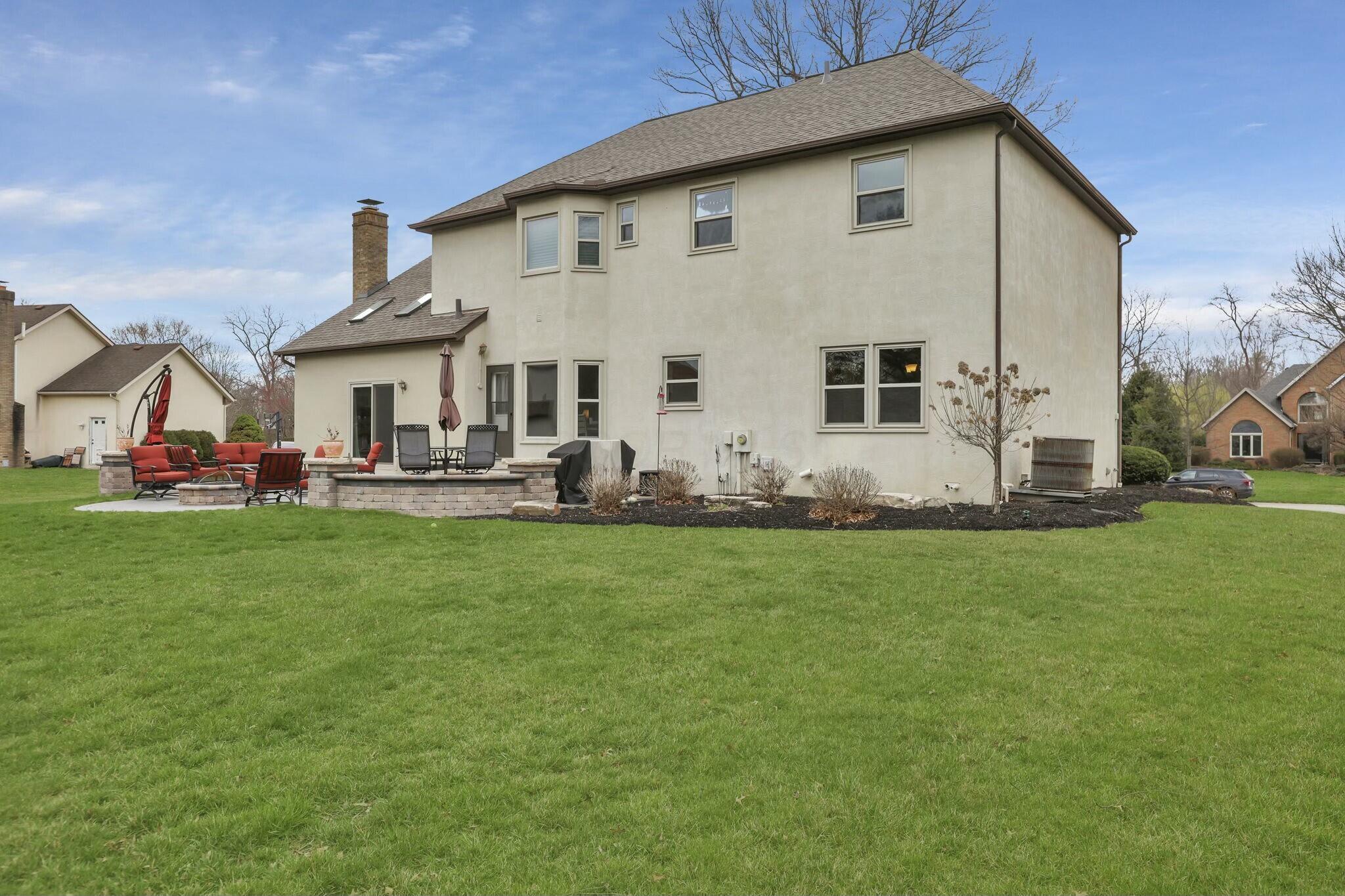 8823 Chateau Drive, Pickerington, Ohio image 6