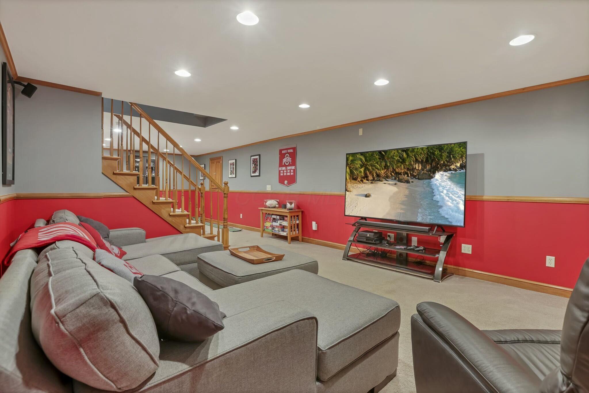 8823 Chateau Drive, Pickerington, Ohio image 47