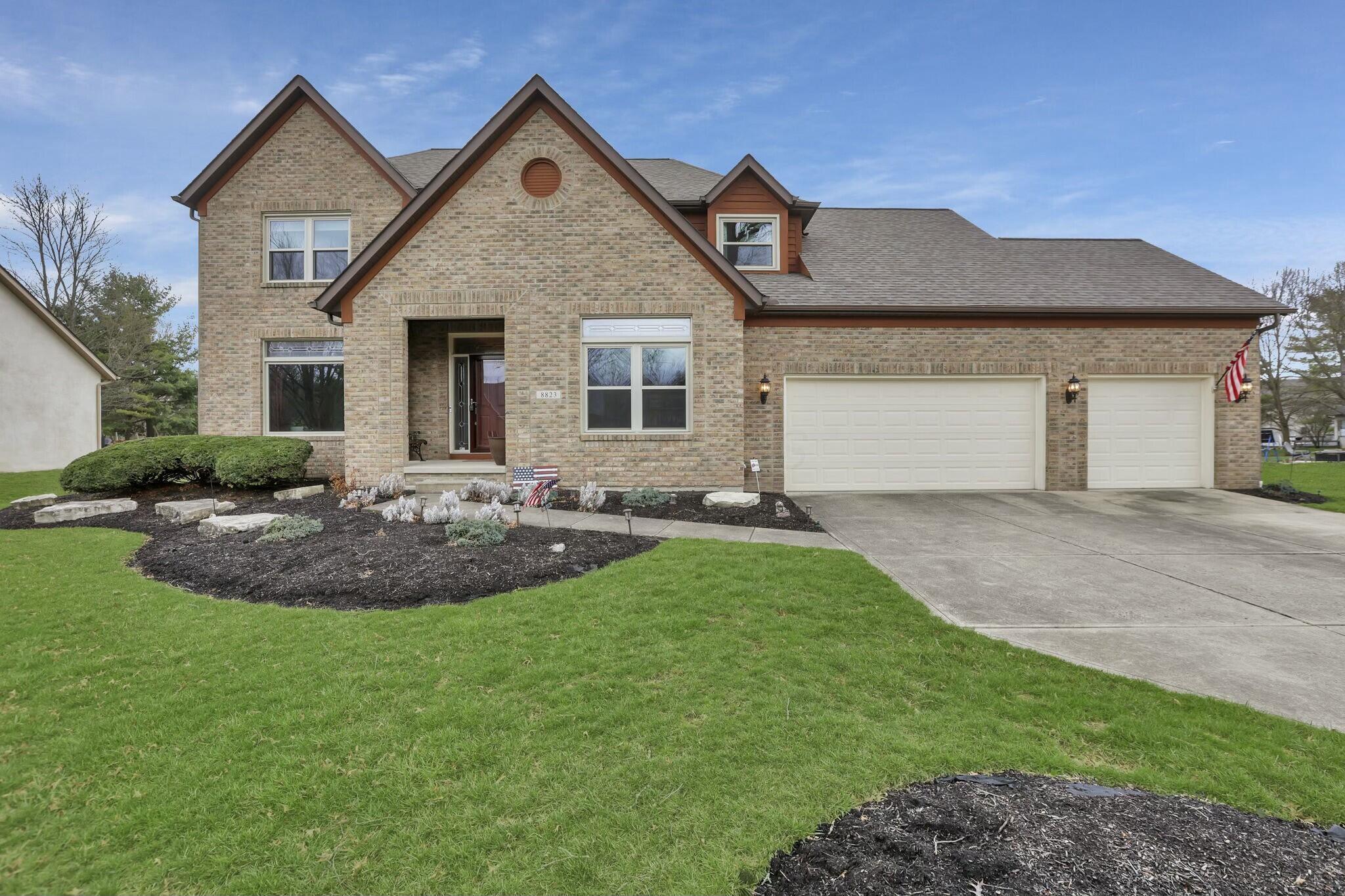 8823 Chateau Drive, Pickerington, Ohio image 2
