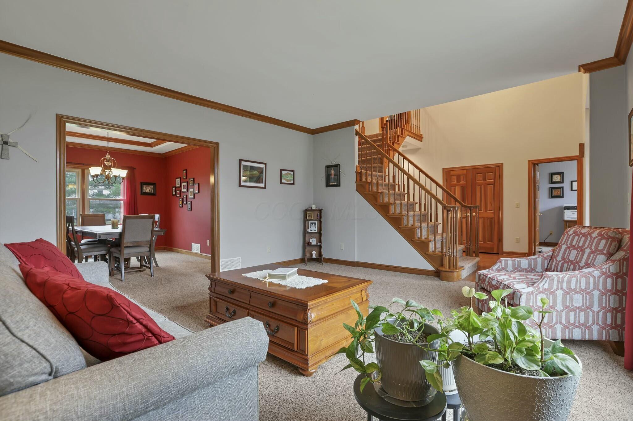 8823 Chateau Drive, Pickerington, Ohio image 16