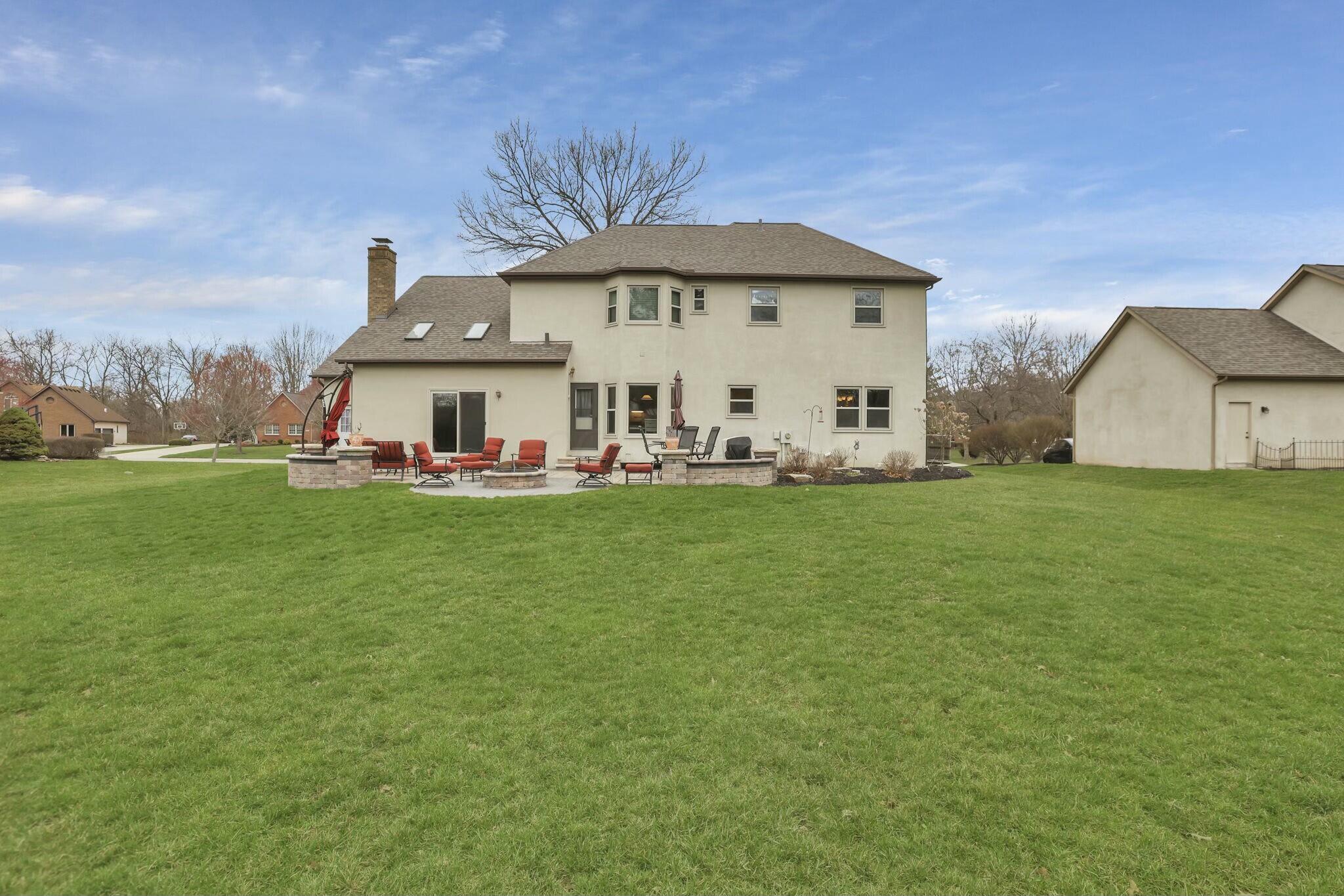 8823 Chateau Drive, Pickerington, Ohio image 5
