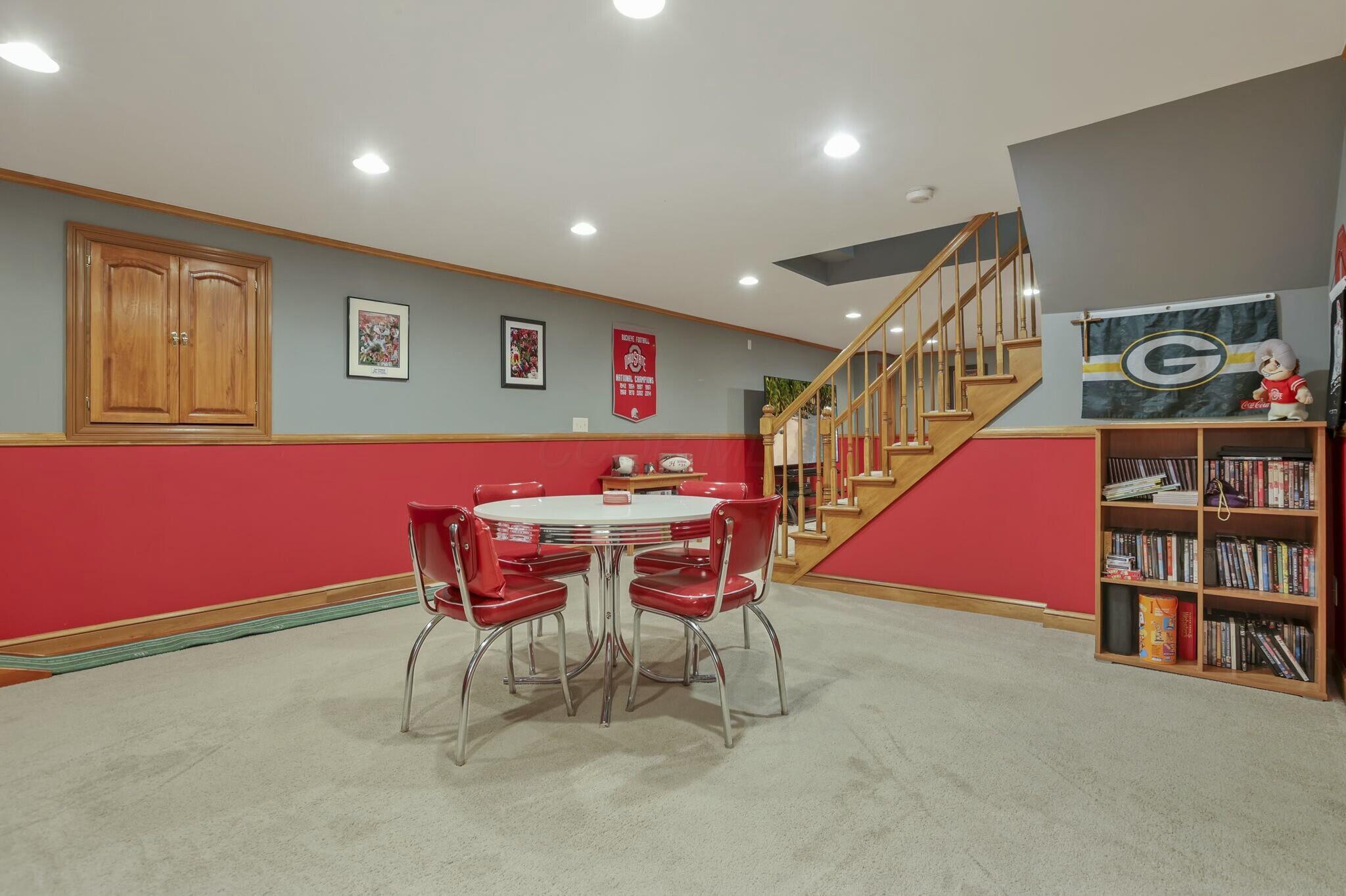 8823 Chateau Drive, Pickerington, Ohio image 48