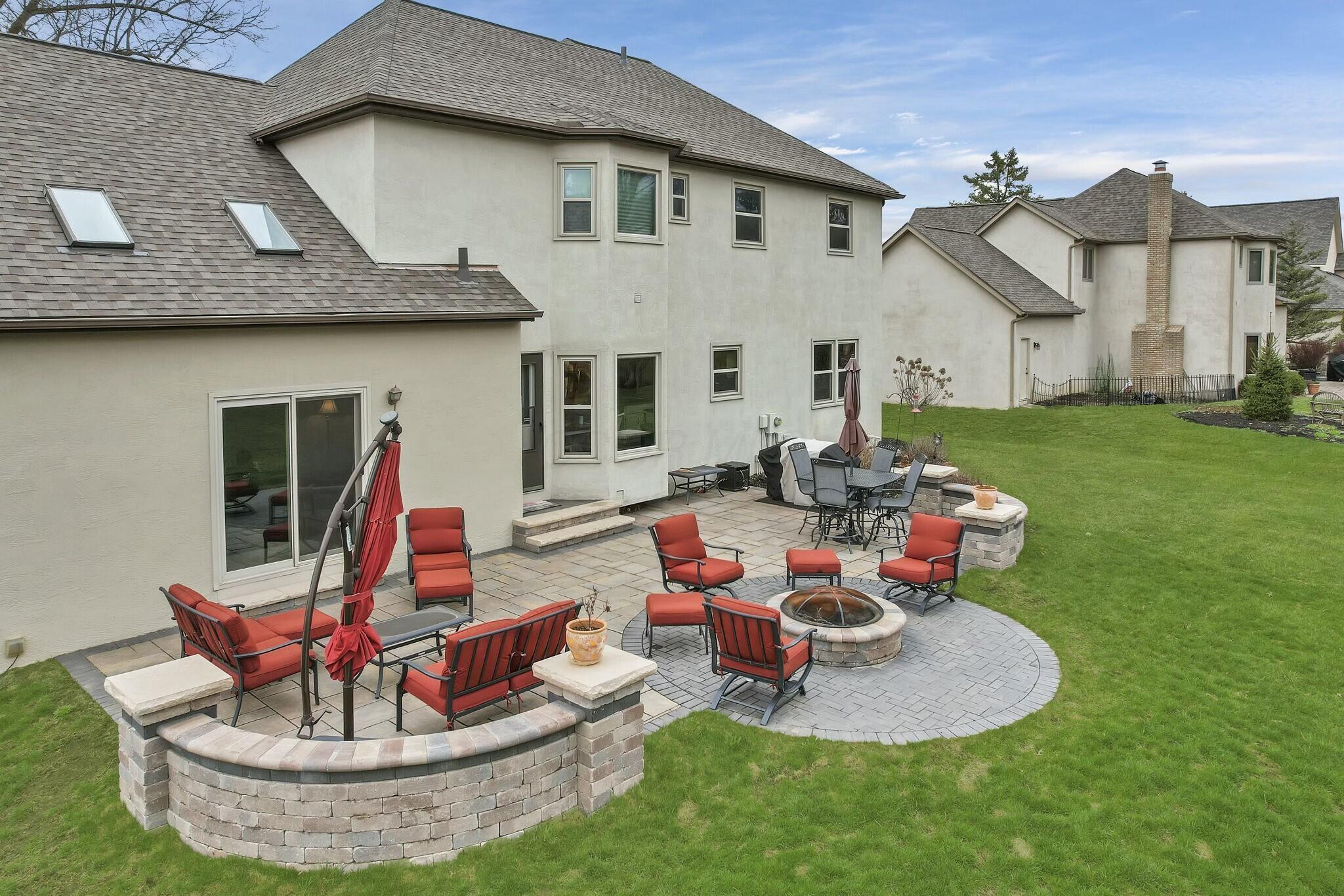 8823 Chateau Drive, Pickerington, Ohio image 8